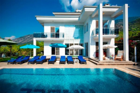 Unique C - 4 Bedroom Private Villa in Quiet Area of Ovacik
